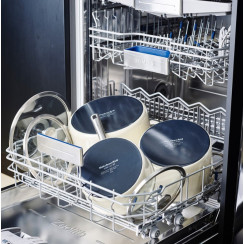 Кастрюля с крышкой KitchenAid Steel Core, 20 см, 3,7 л, миндальный крем (CC003266-001)