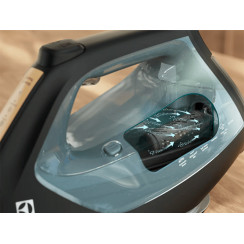 Праска Electrolux E8SI2-6OG
