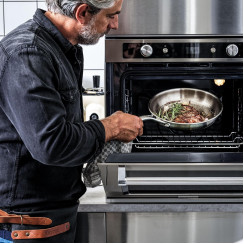 Ківш з кришкою KitchenAid MSS, 24 см, 3,1 л (CC003251-001)