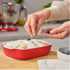 Форма для випічки з кришкою KitchenAid керамогранітна, 6,5х15,5х26 см, 0,9 л, колір червоний (CC006104-001)