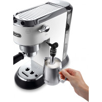 Рожковая кофеварка Delonghi EC 685.W